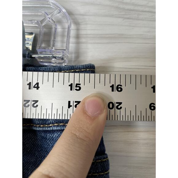 Old Navy Shorts Womens 8 Blue Denim High-Rise OG Short Button Fly Cuffed - Picture 4 of 13